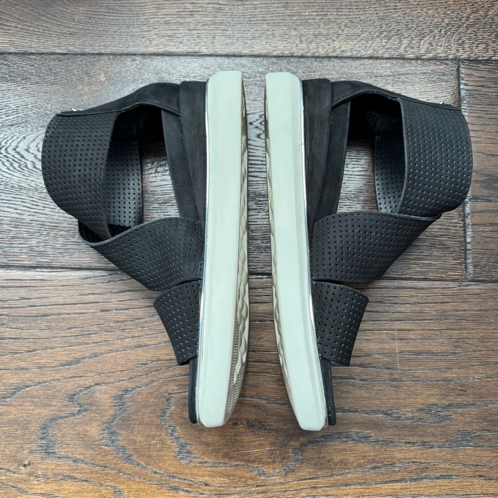 Wishbone Black Perforated Sandals with Rubber Soles - Picture 9 of 9